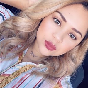 Meet your Posher, Consuelo